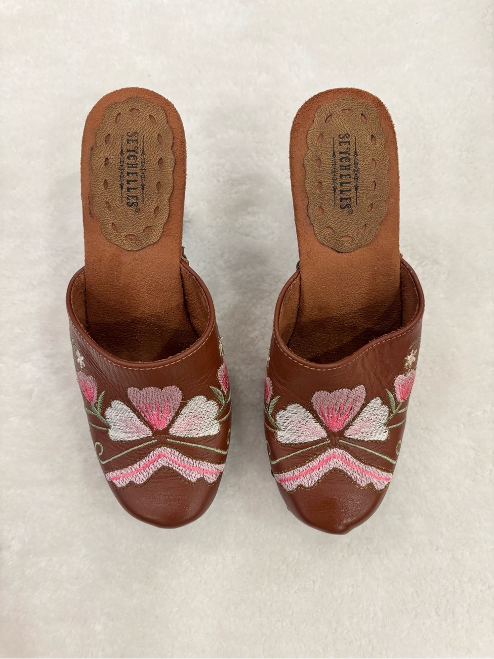 Seychelles Leather Floral Embroidered Heel Clogs - Picture 2 of 9